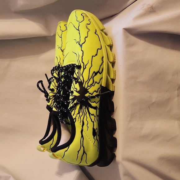 Bronax Men's Slip-On with laces Leisure Sneaker - Picture 5 of 14